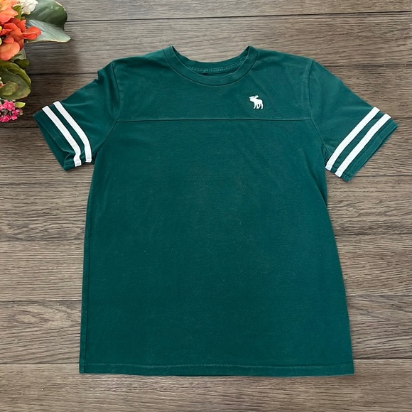 Boys Abercrombie kids green t shirt - Picture 3 of 15
